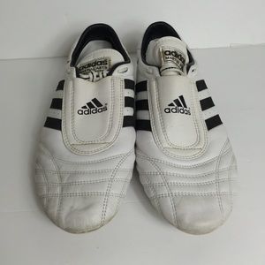 Men’s 9.5 Adidas Martial Arts Sneakers